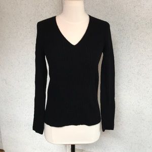 Banana Republic Filpucci Ribbed V Neck